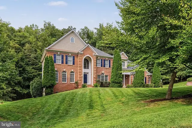 10037 Esteppe Dr, Manassas