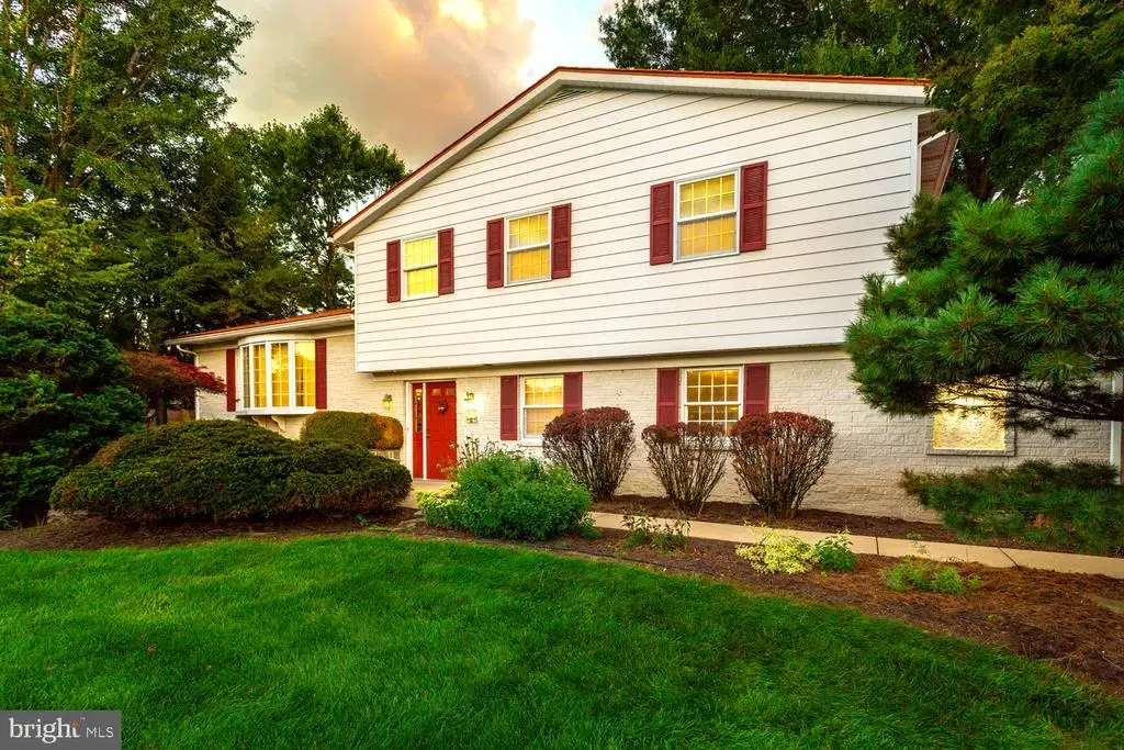 436 Trena Ave, LANCASTER