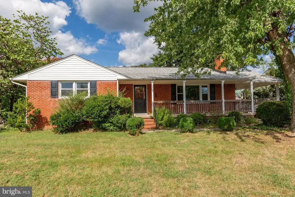 125 Hillcrest Dr, FREDERICKSBURG