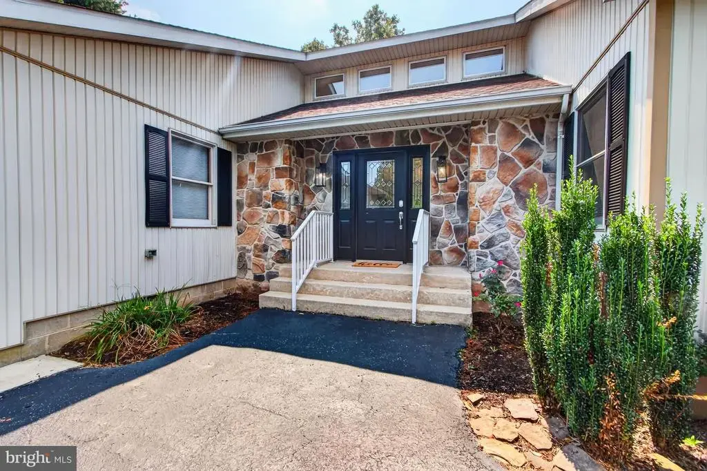 6 Hartford Way, LEWES