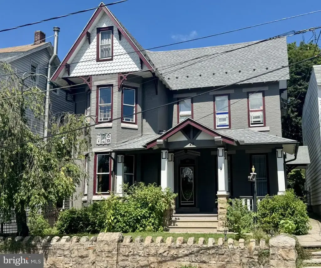 28 Dock St, SCHUYLKILL HAVEN