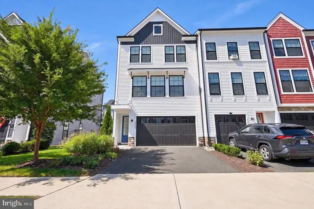 25433 Hartland Orchard Ter, CHANTILLY
