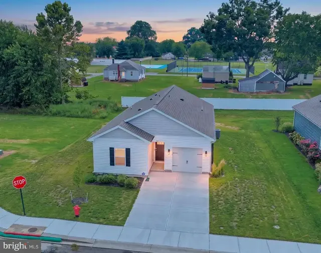 101 Parkland Rd, Greensboro