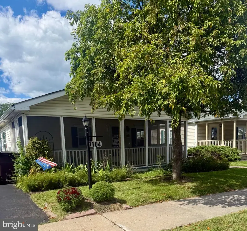 1104 Jfk Dr, NORTH WALES