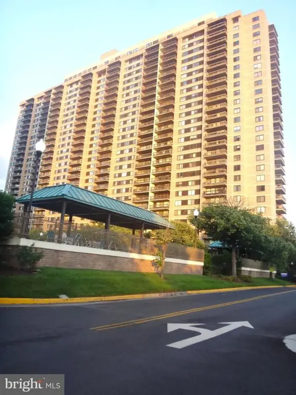 N/A, FALLS CHURCH