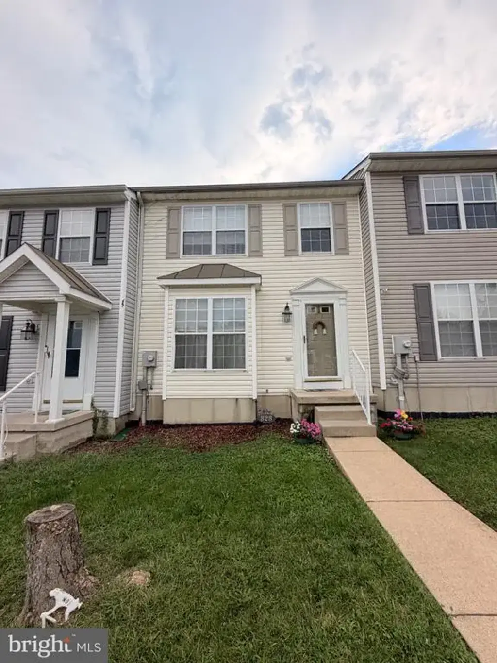 323 Copperfield Ln, WINCHESTER