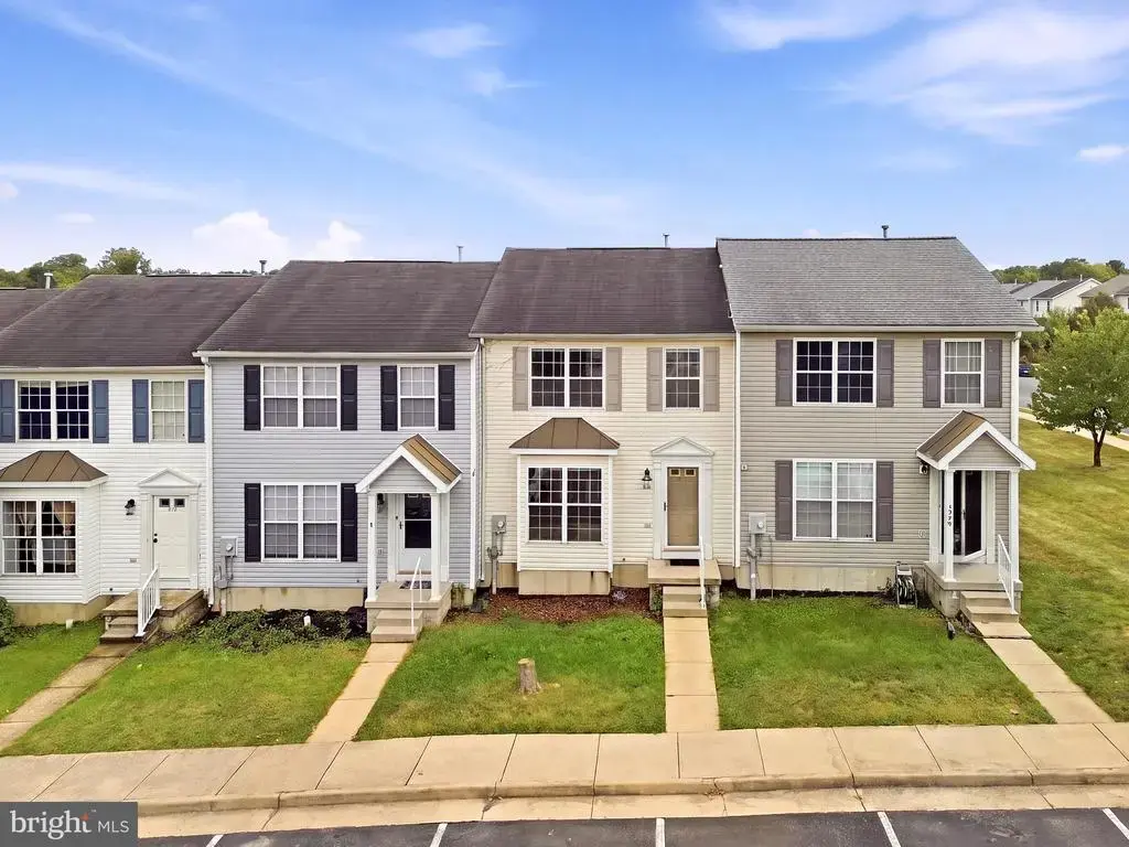 323 Copperfield Ln, WINCHESTER