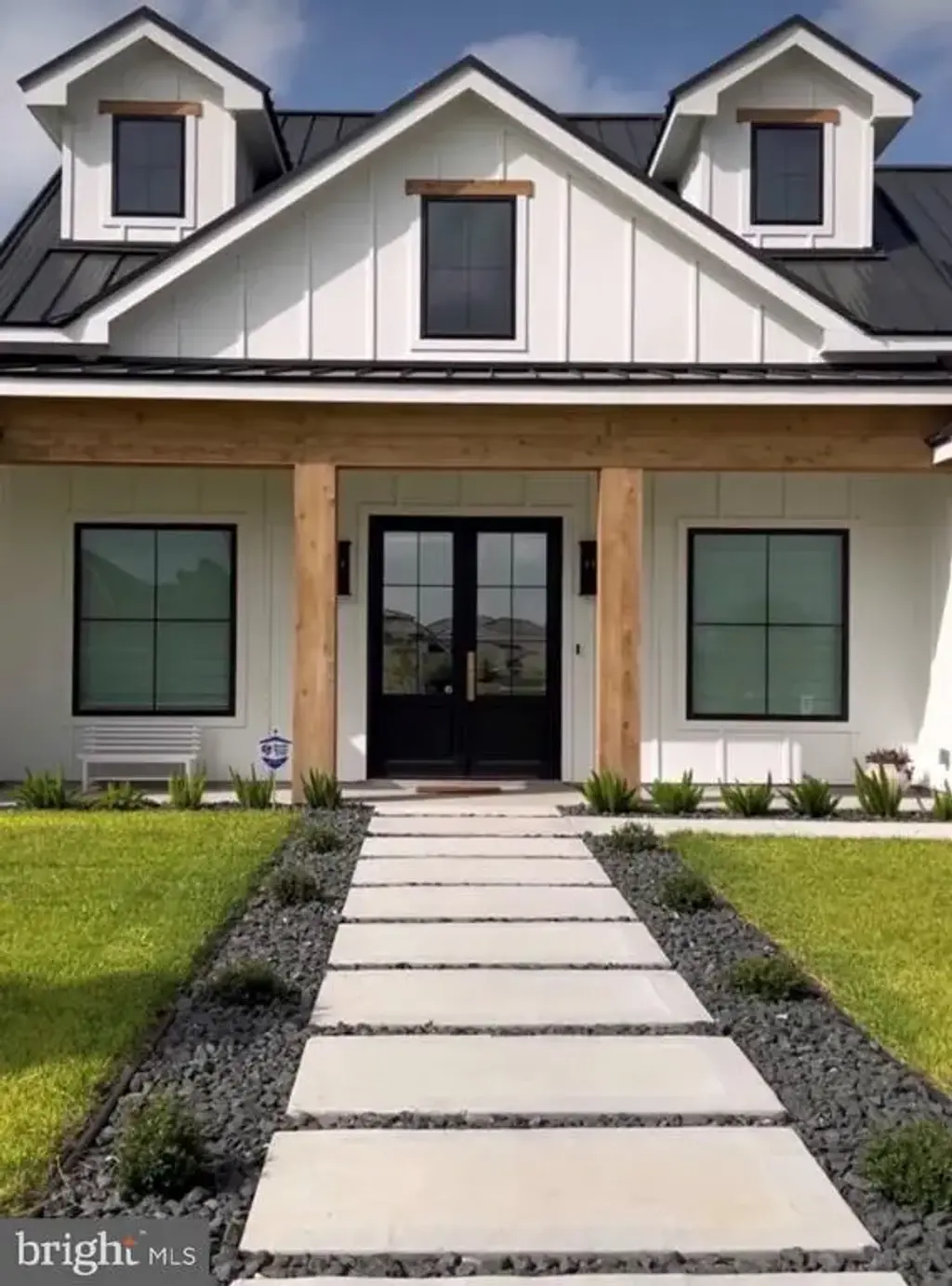 Pinewood Dr, WALDORF