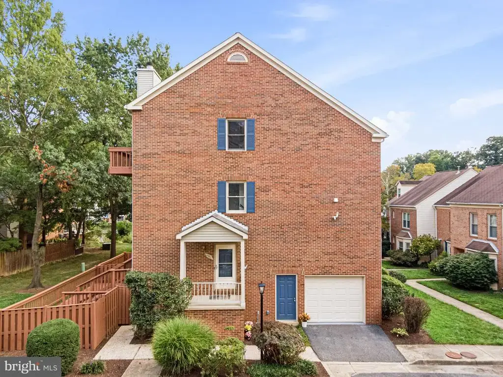 7561 Chrisland Cv Cv, FALLS CHURCH