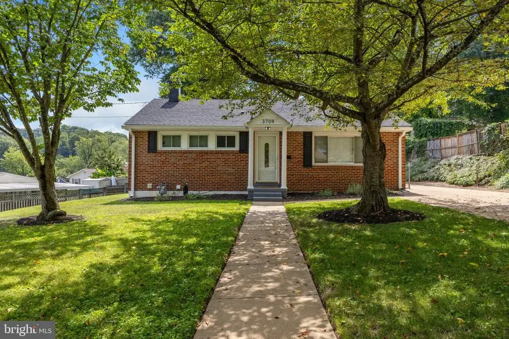 3709 Heather Ct, ALEXANDRIA