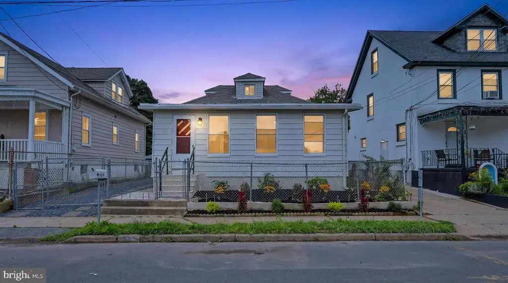131 Hazel Ave, EWING