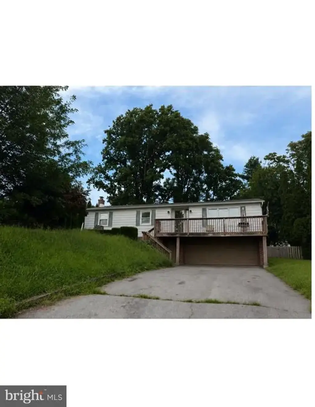 1135 Lebanon Rd, MANHEIM