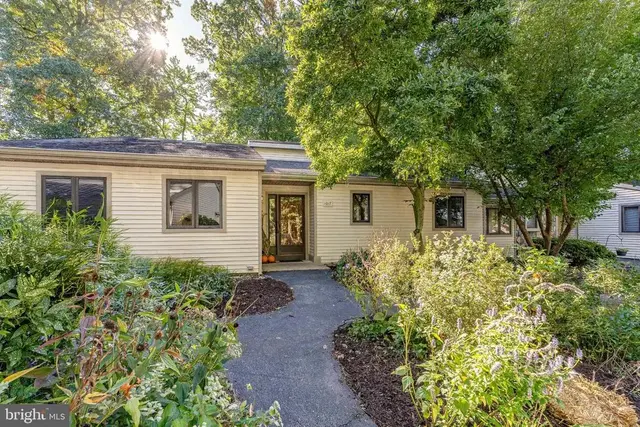 1017 Kennett Way, West Chester