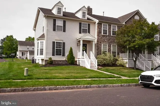 208 Kulp Dr, Perkasie
