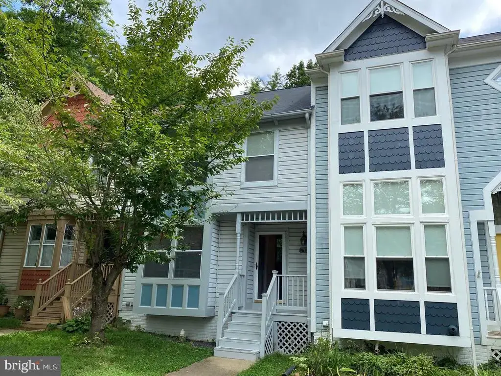 9617 Pierrpont St, BURKE
