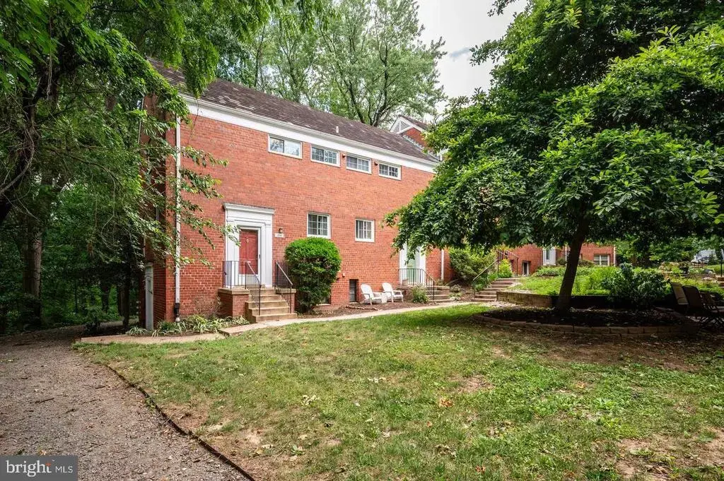1557 Mount Eagle Pl, ALEXANDRIA