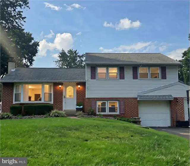 2176 Meadowview Drive, Jamison