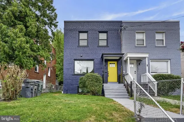 4623 Hillside Rd Se, Washington