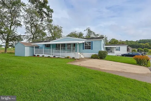 726 Pine Blvd, New Providence