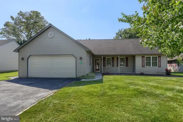 129 Arbor Dr, Myerstown