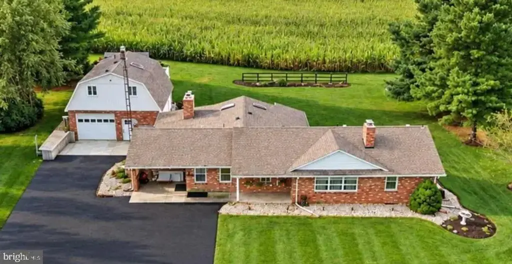1031 Saint Michaels Rd, MOUNT AIRY