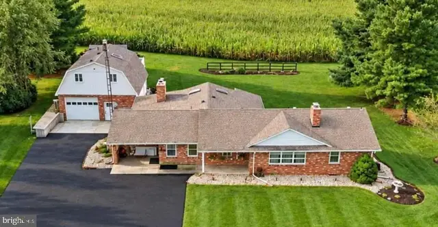 1031 Saint Michaels Rd, Mount Airy