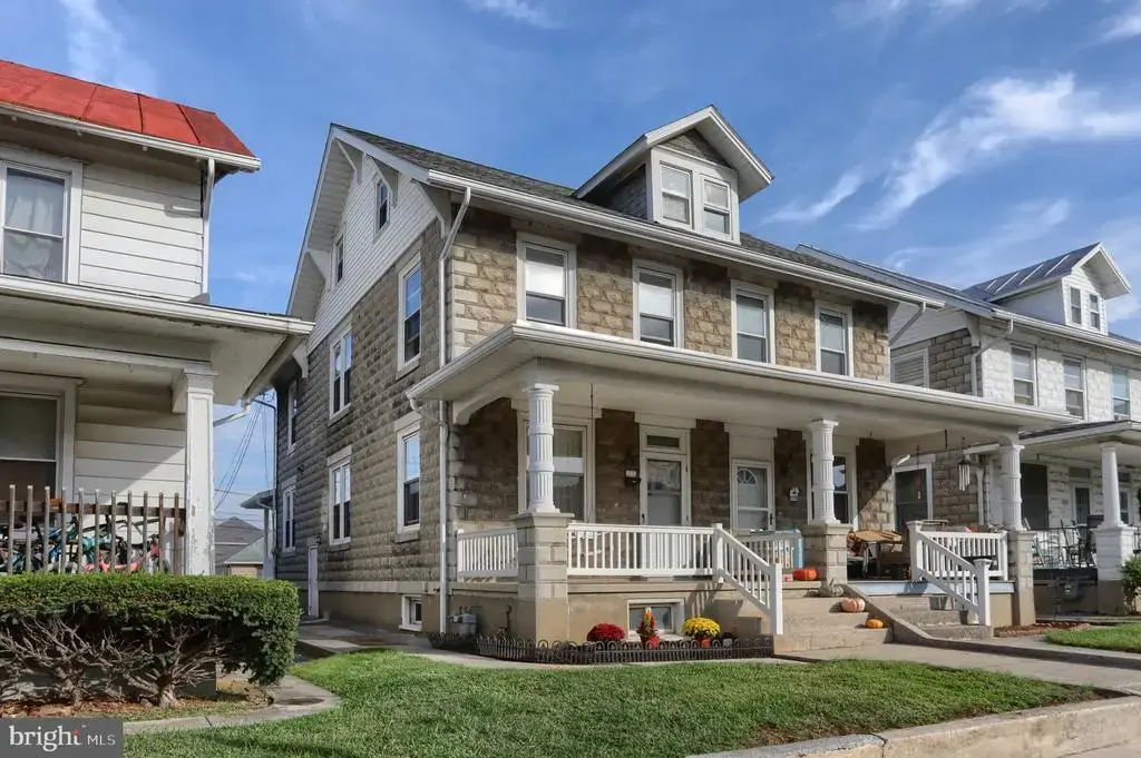 67 W Granada Ave, HERSHEY