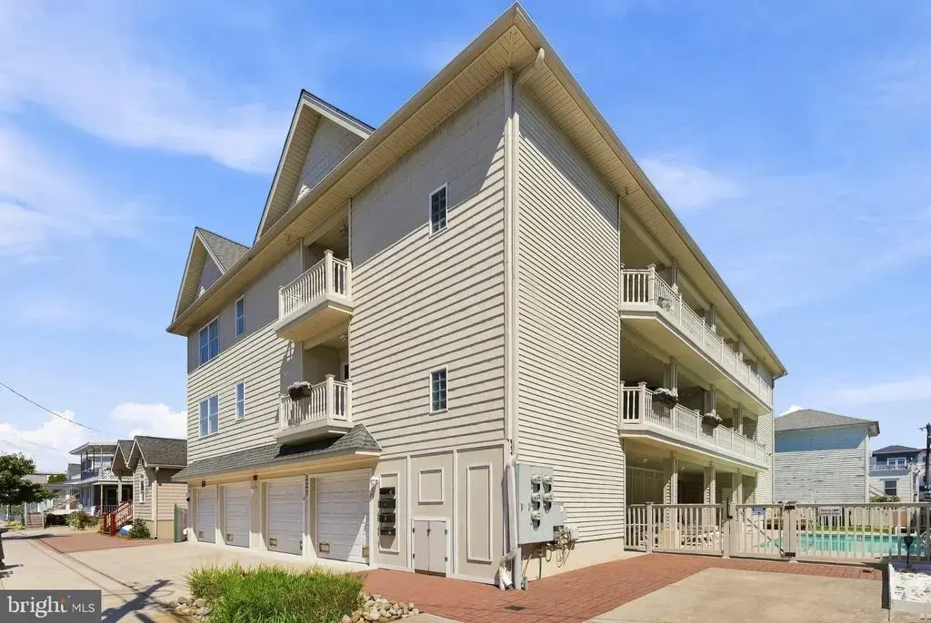 225 E Bennett Ave #3, WILDWOOD