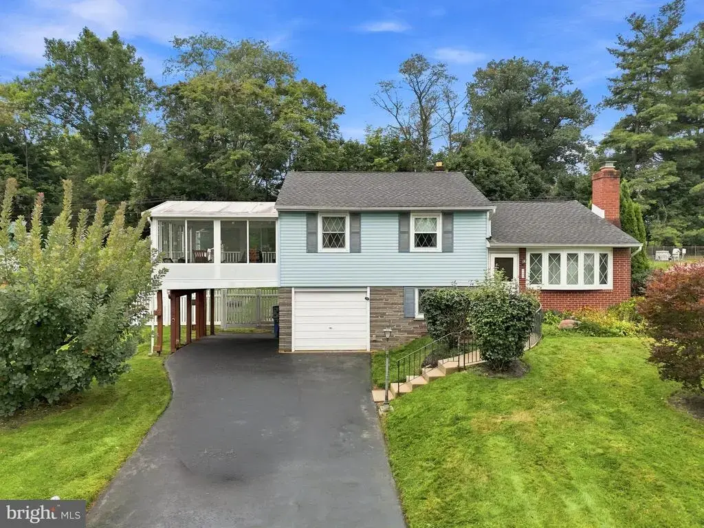 52 Ursinus Ave, TRAPPE