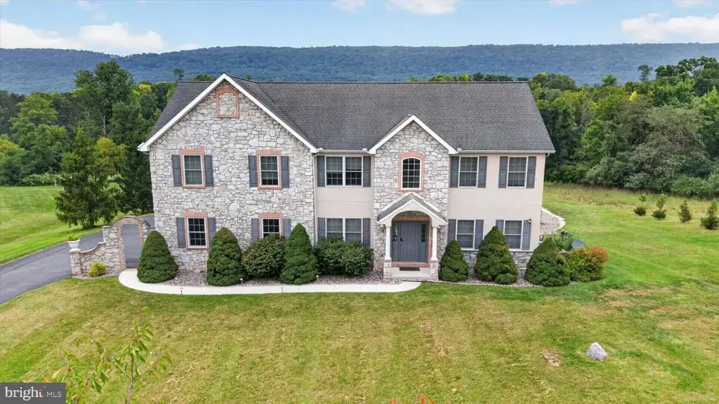 6 Souder Ct, MECHANICSBURG