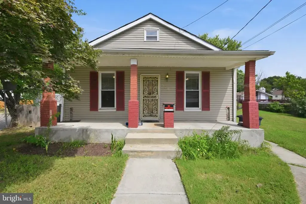 809 Eastern Ave, FAIRMOUNT HEIGHTS