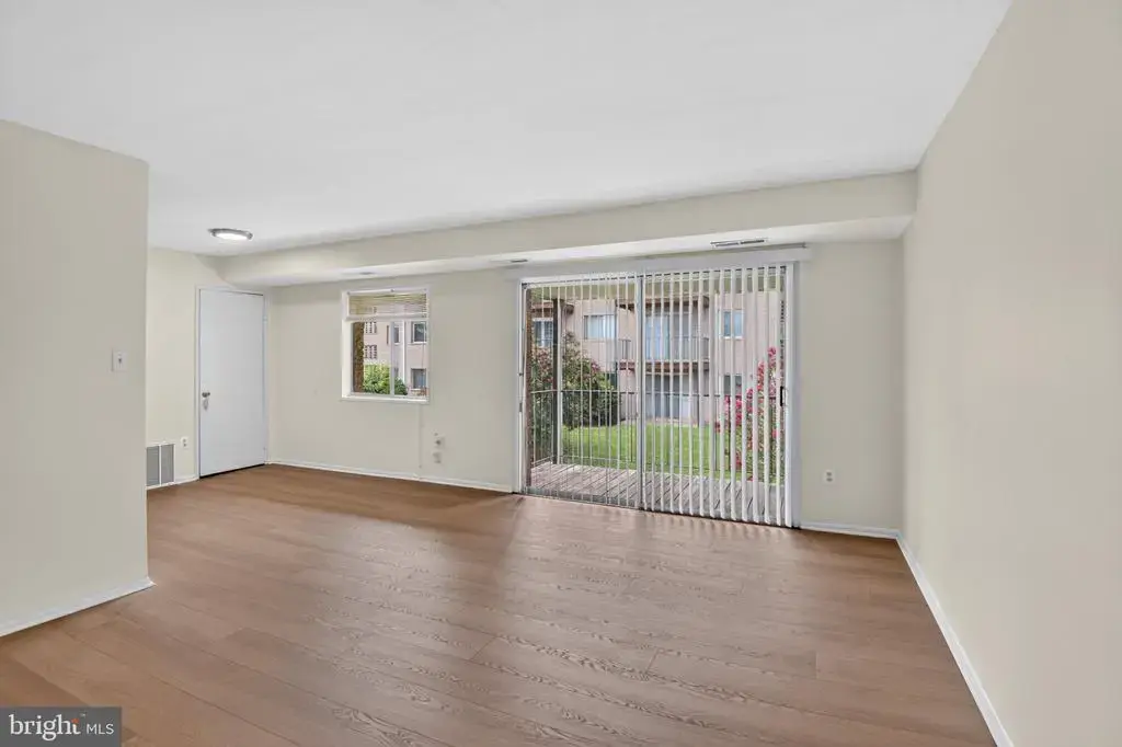 5408 85th Ave #204, HYATTSVILLE