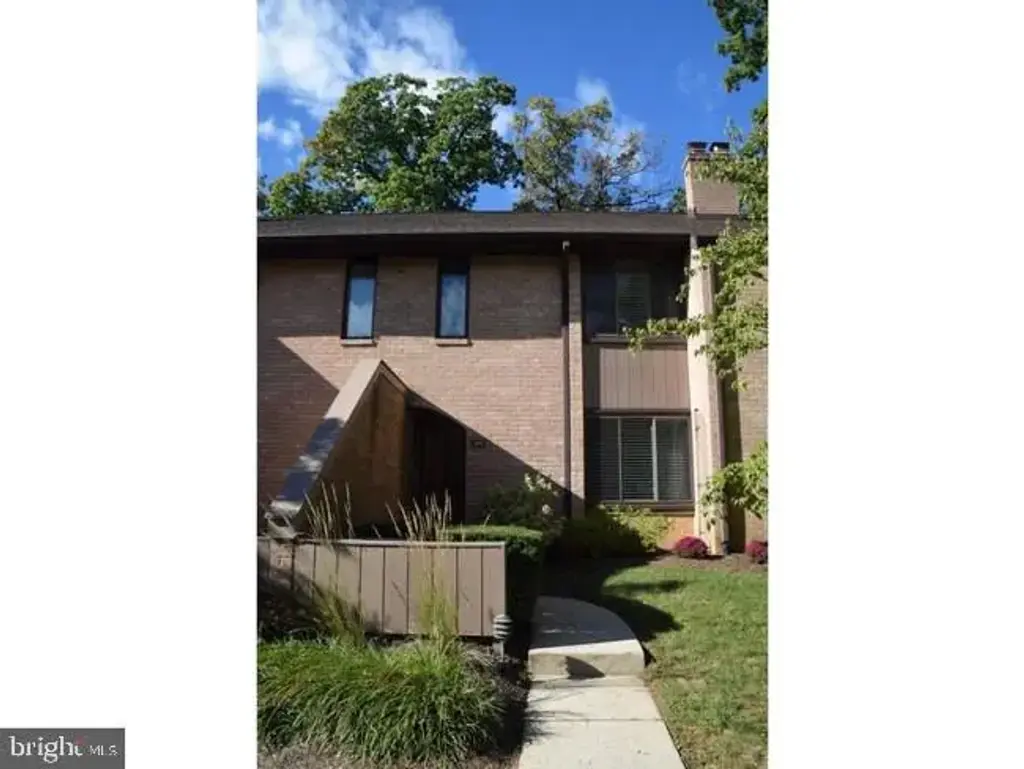 112 Woodgate Ln #2, PAOLI
