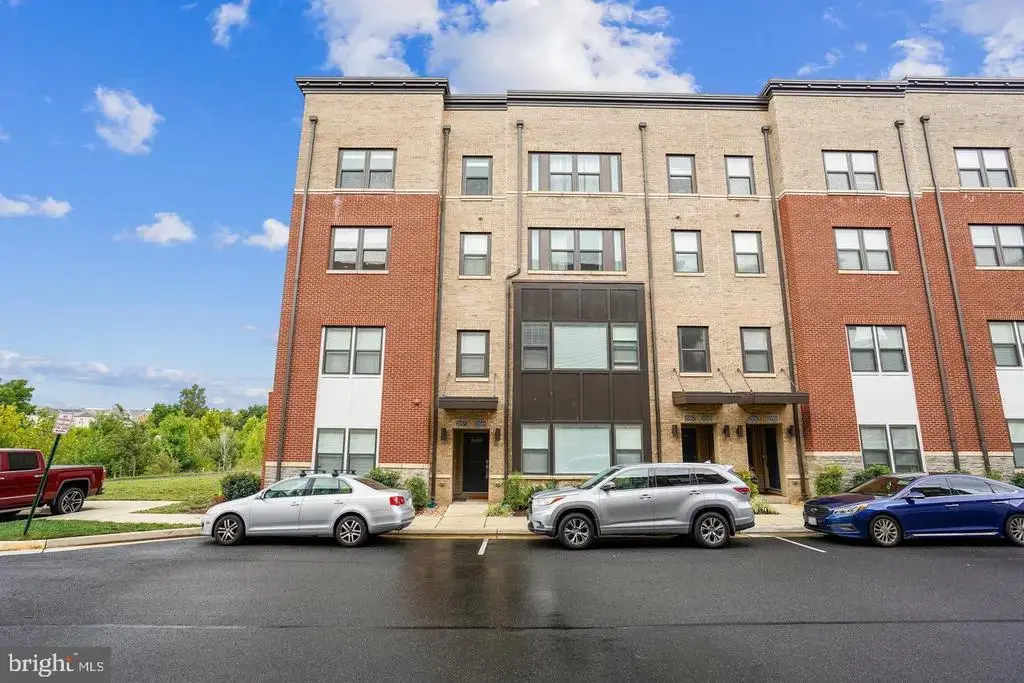 20569 Milbridge Ter, ASHBURN