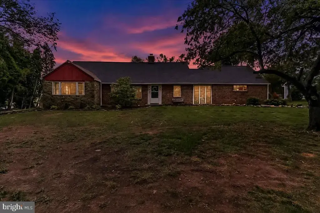 140 W 7th Ave, TRAPPE