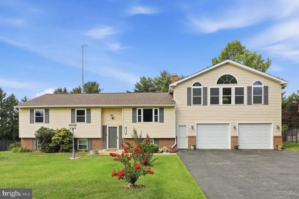 2702 Rainbow Dr, WESTMINSTER