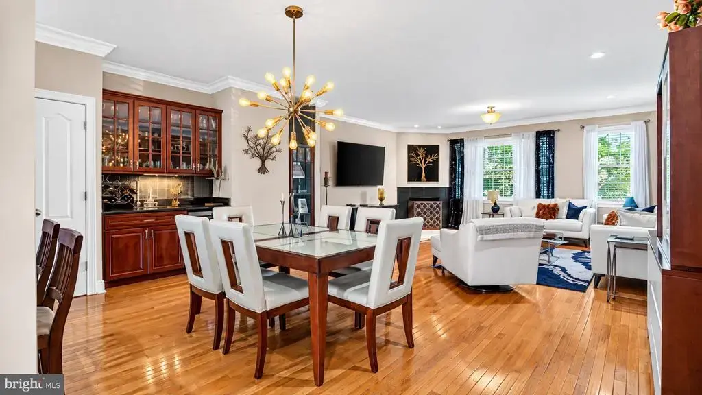 102 Dickinson, PHILADELPHIA