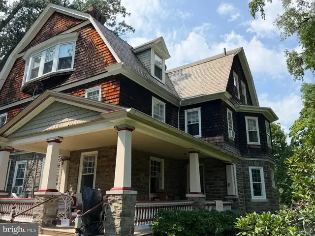 223 Summit Ave, Jenkintown