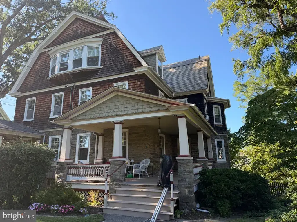 223 Summit Ave, JENKINTOWN
