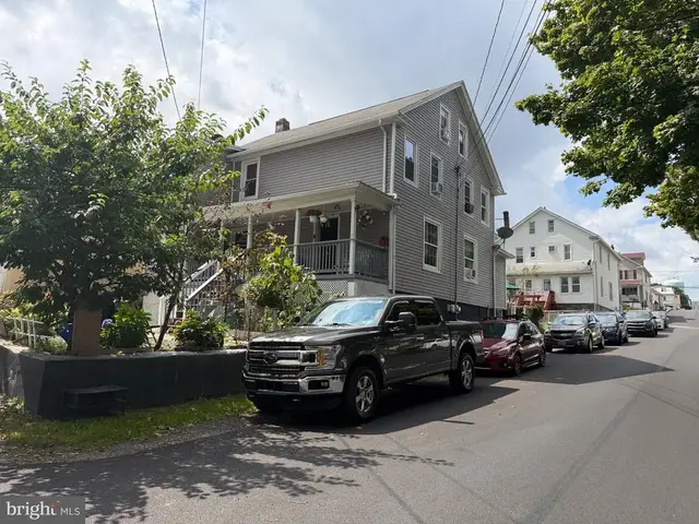 622 W 8th St, Hazleton