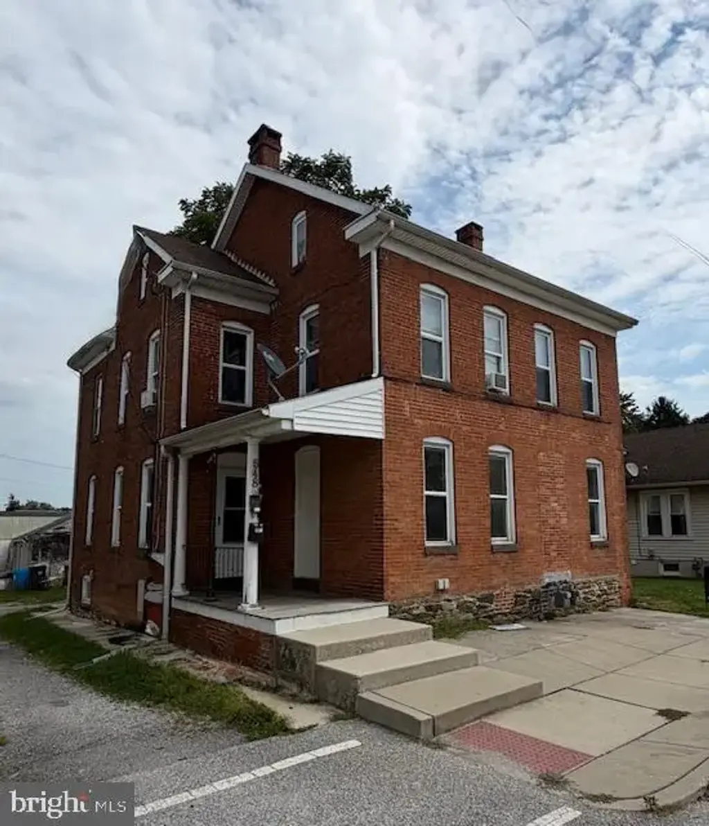 548 Baer Ave, HANOVER