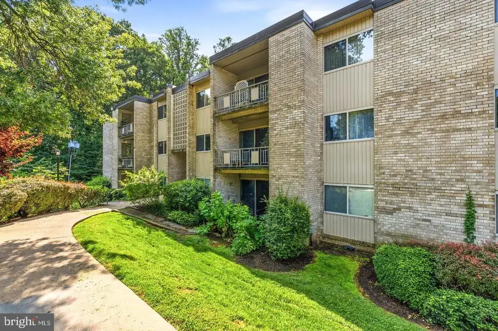 12307 Braxfield Ct #13, ROCKVILLE