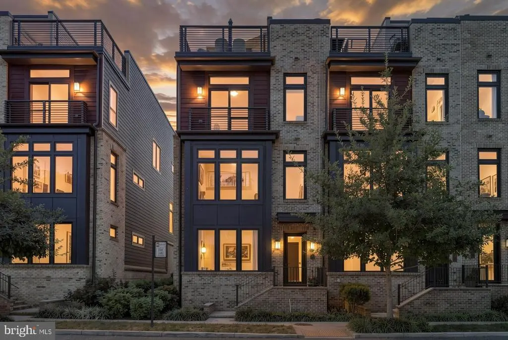 170 Winsome Cir, BETHESDA