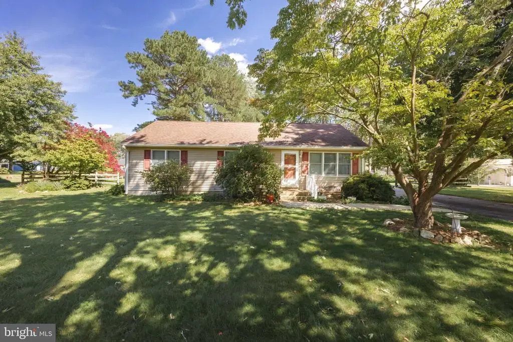 201 Fawn Dr, SALISBURY