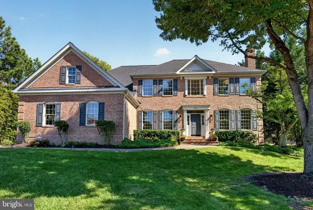 2021 George Washington Rd, Vienna