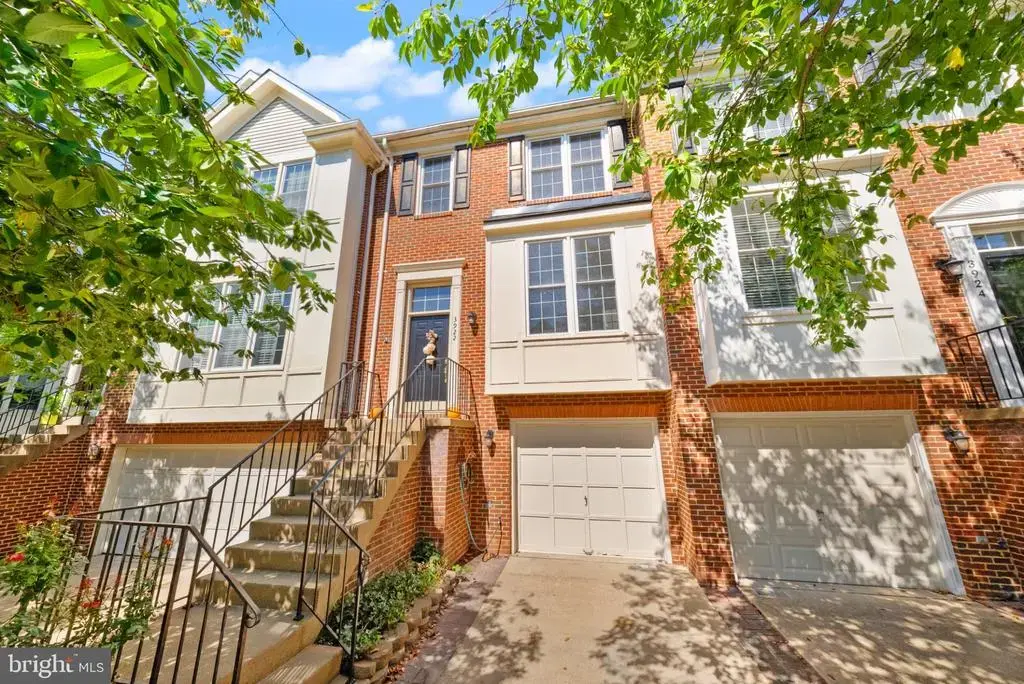 3922 Charles Ave, ALEXANDRIA