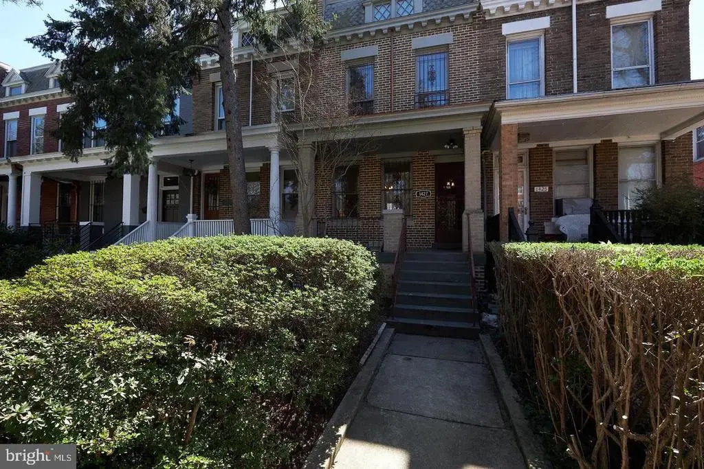 1427 E Capitol St Ne, WASHINGTON