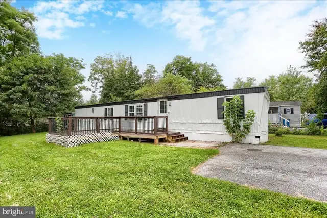 18 Amara Ln, Carlisle