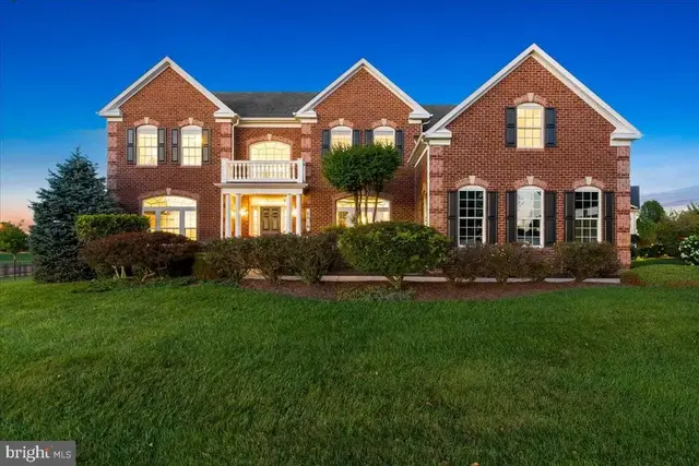 5516 Young Family Trl W, Adamstown