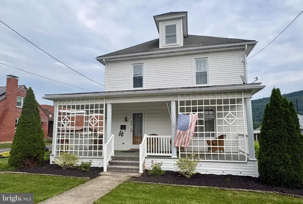 323 S Bedford St, BEDFORD